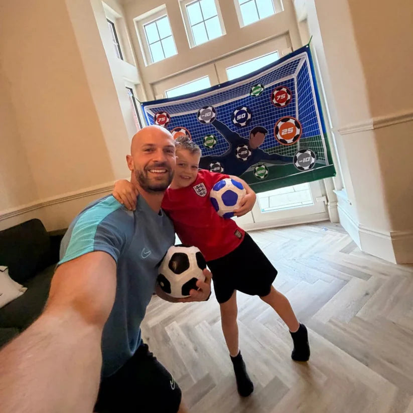 Futbol Matı Ve Topu